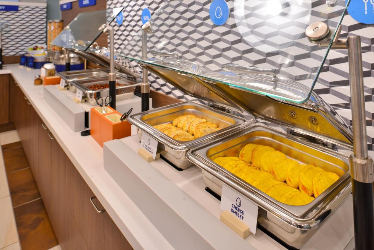 Holiday Inn Express & Suites - West Omaha - Elkhorn By Ihg Bagian luar foto