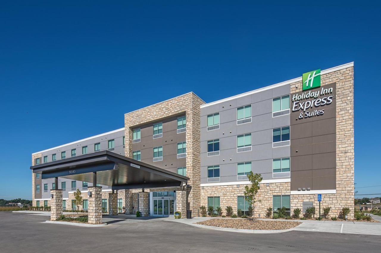 Holiday Inn Express & Suites - West Omaha - Elkhorn By Ihg Bagian luar foto